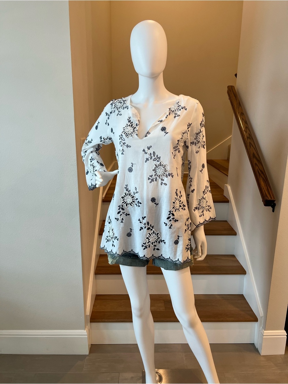 Embroidered White V-Neck Tunic with Navy Floral Detail